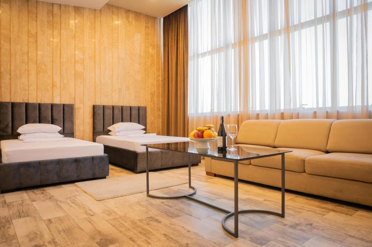 B H Y Guesthouse In Ереван Экстерьер фото