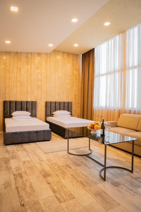 B H Y Guesthouse In Ереван Экстерьер фото